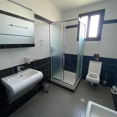 & Hotel Durres